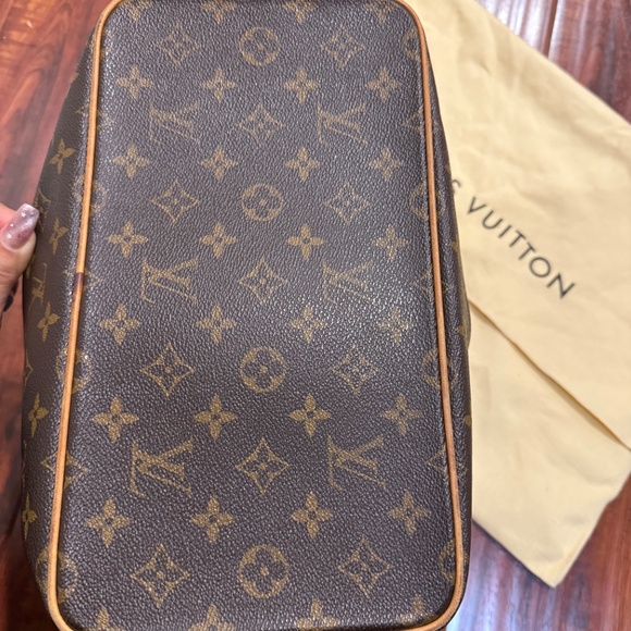 Louis Vuitton Palermo PM Bag - Picture 2 of 9